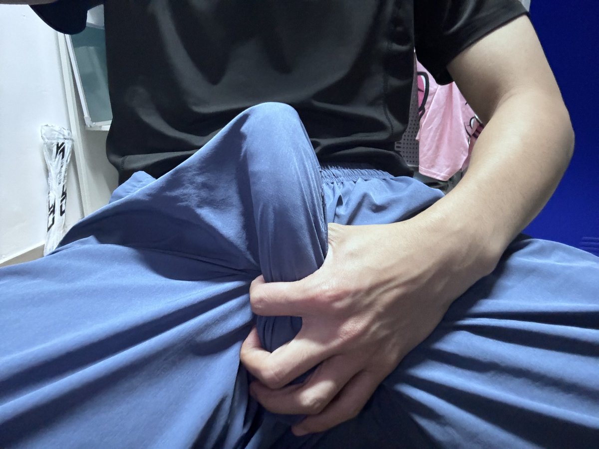 maxwang345's tweet photo. @makapeedward 03东莞清溪教师，周末能出来，178 75，有健身，主页有身材照 https://t.co/zLraib3dXc
