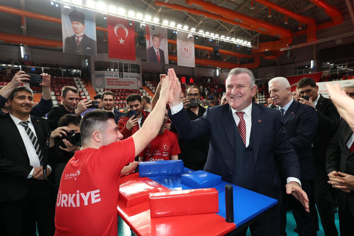 Dr. Osman Aşkın Bak tweet media