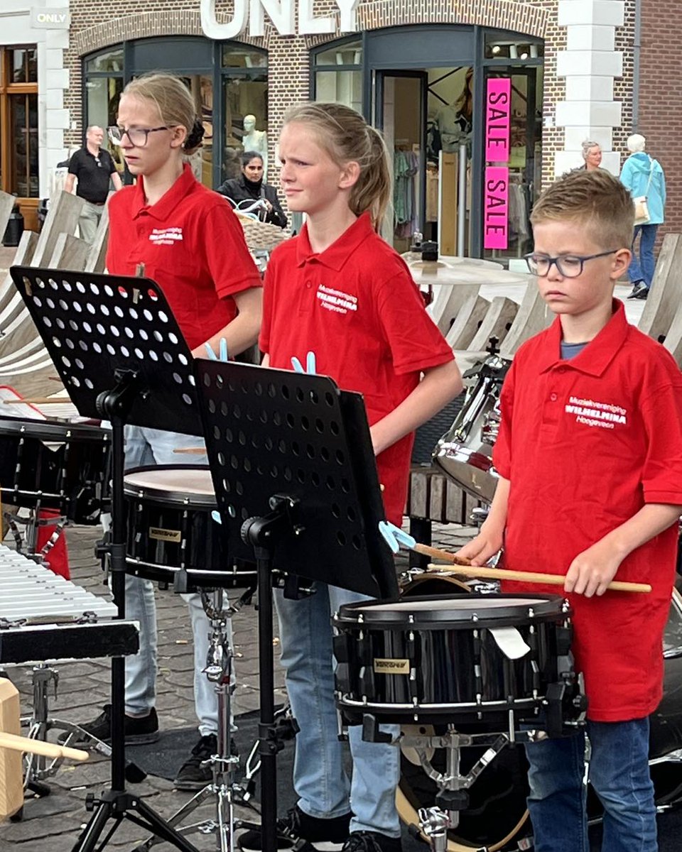 Mike de Geest tweet media