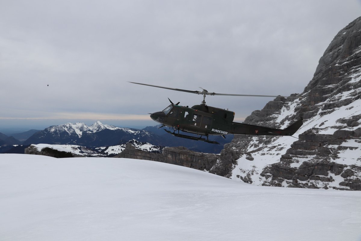 Nur wer regelmäßig übt, bleibt einsatzbereit. Das gilt auch für unsere Hubschrauber-Piloten. Sie trainieren in den nächsten Tagen das Fliegen und Landen im Hochgebirge. Alle Hubschraubertypen des Bundesheeres sind daran beteiligt, verteilt auf 50 Übungsgebiete in der Steiermark,