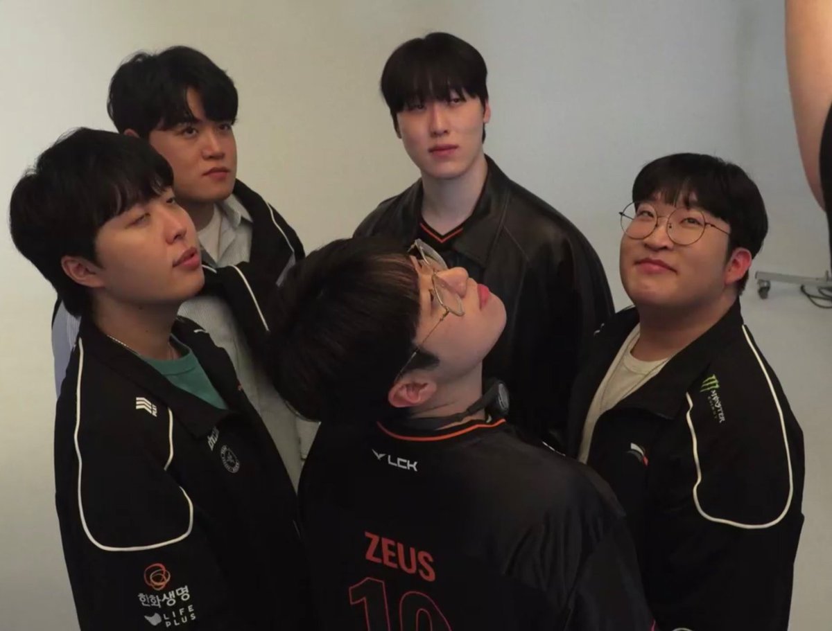 gogumize's tweet image. 🥹🧡🧡 THEM
#HLE26 #HLEWIN