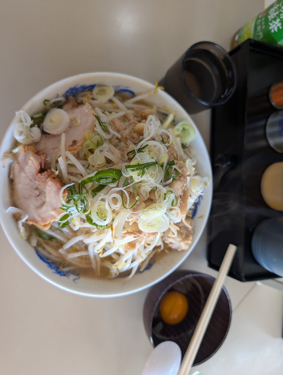nm7_k's tweet image. 2月限定の塩ラーメン！
あっさりで塩脂もうまい！

楽しみだったワカメは忘れられていて悲しみ(その場で申告出来る訳がない)
#自家製麺太宰本店