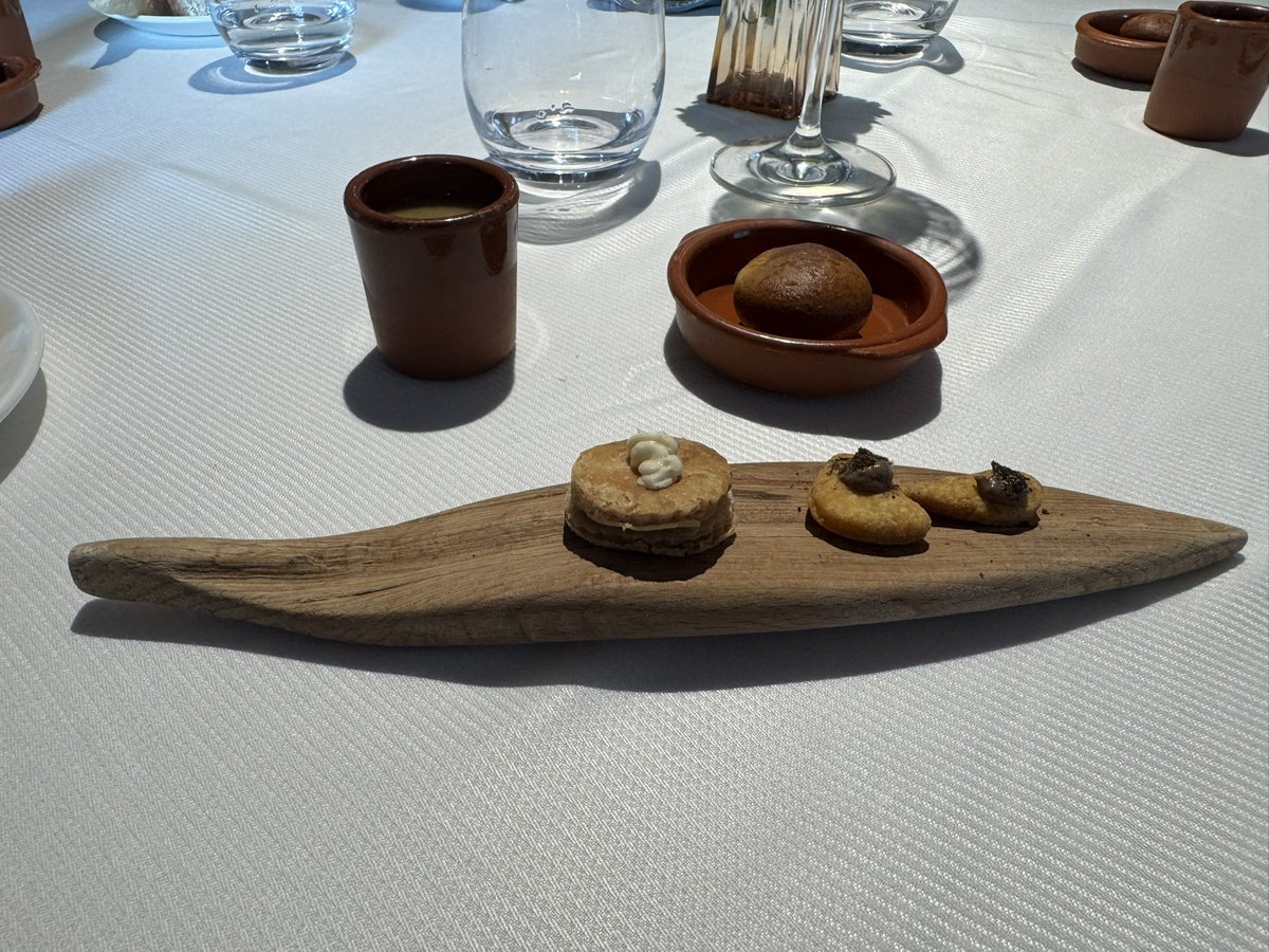 Ayer quité una de las pendientes que tenía en la tierruca…visita a David y para volver mil veces!