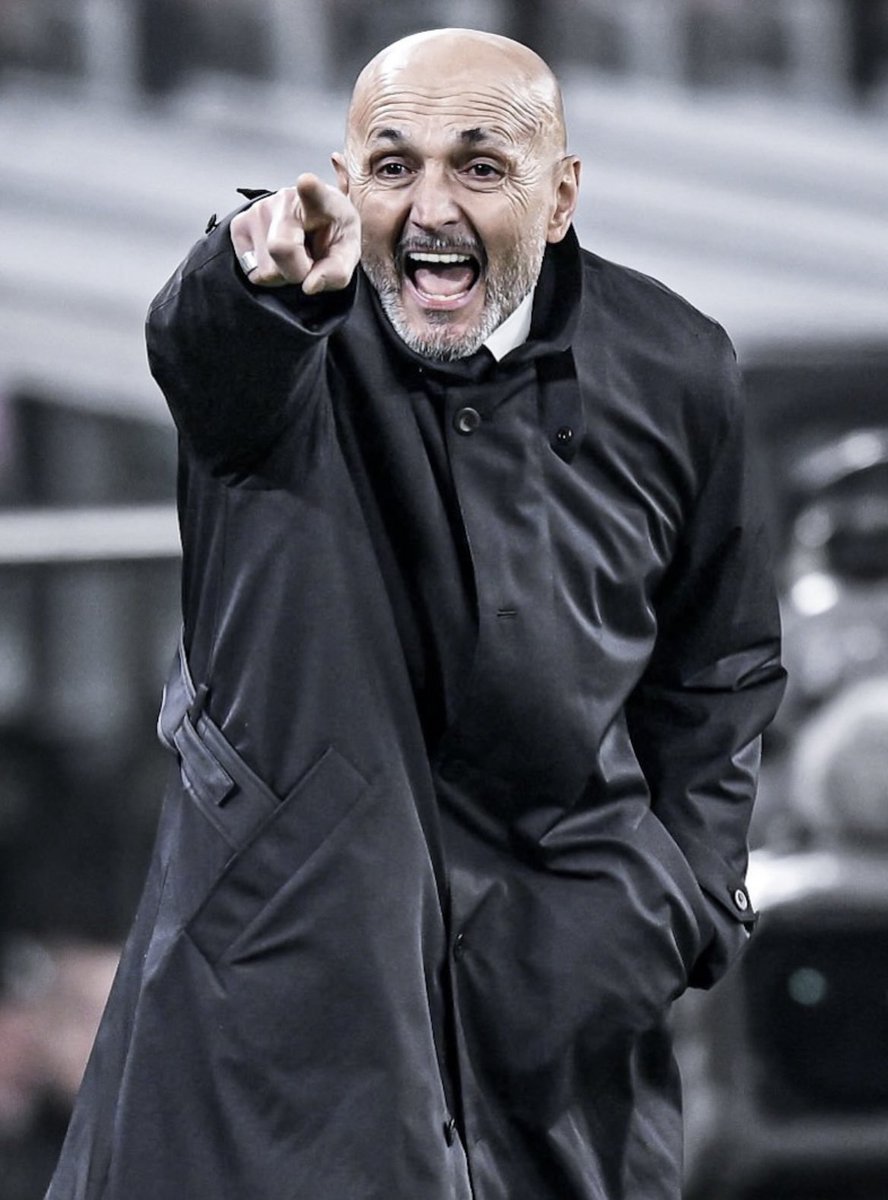LineaJuve24's tweet image. ‼️😡Luciano #Spalletti furioso con la terna arbitrale di #JuveLazio 🗣️

“Serve una riforma, stasera l’unico non professionista in campo era l’arbitro. C’era rigore su #Cabal, il difensore commette un gesto imprudente. Con delle regole cosi, ci saranno sempre difficoltà.”