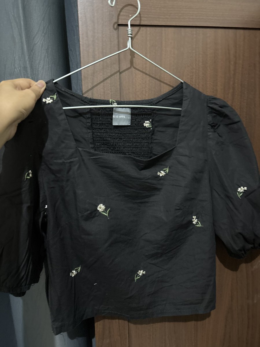 preloved by sha (shopee only) tweet media