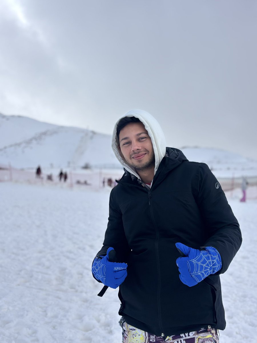 Musa648343Musa's tweet photo. 🌨️❄️ https://t.co/QUThHYml0C