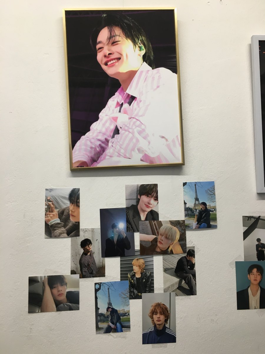 카페 너무 귀여워요~♡
사진도 넘넘 이뿌니들

#이번_판은_배복클에게_올인