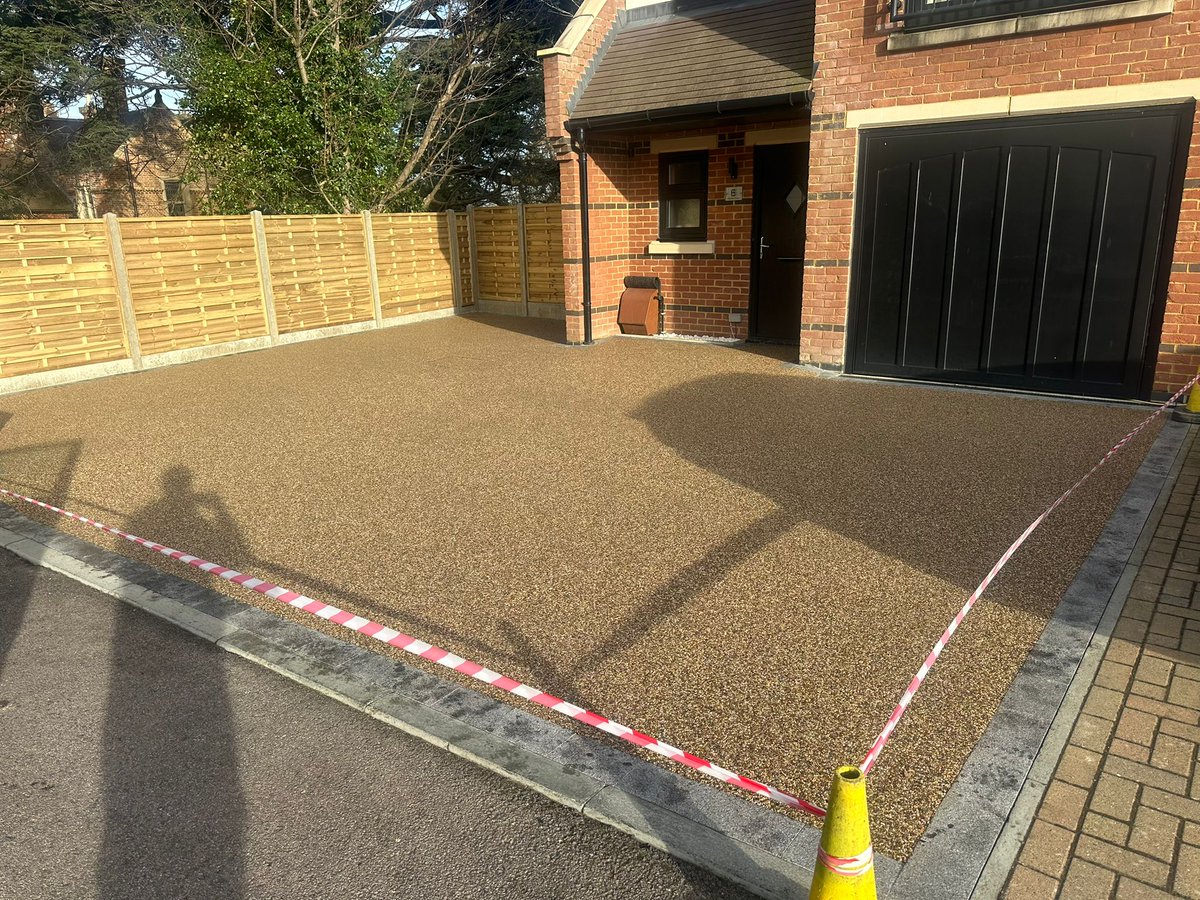 Crown Paving tweet media