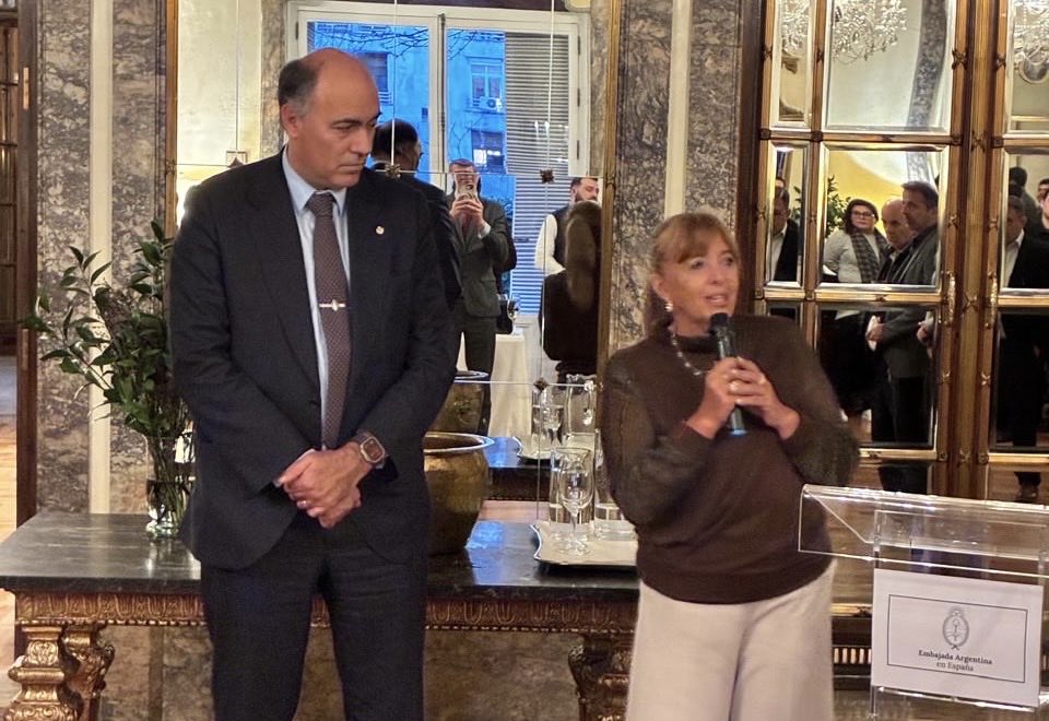 Argentina en España tweet media