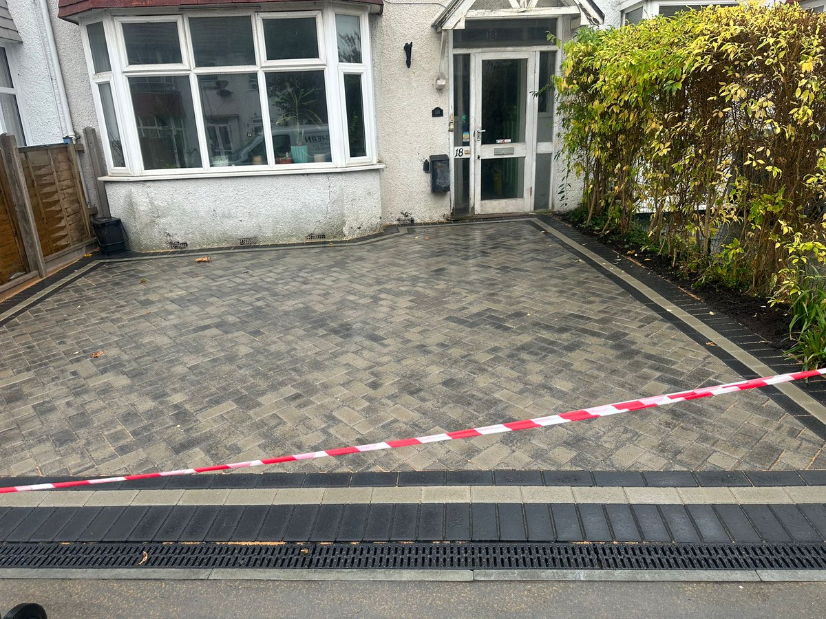 Crown Paving tweet media