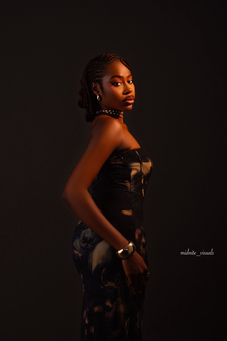 ThatGirl_ifechi tweet media