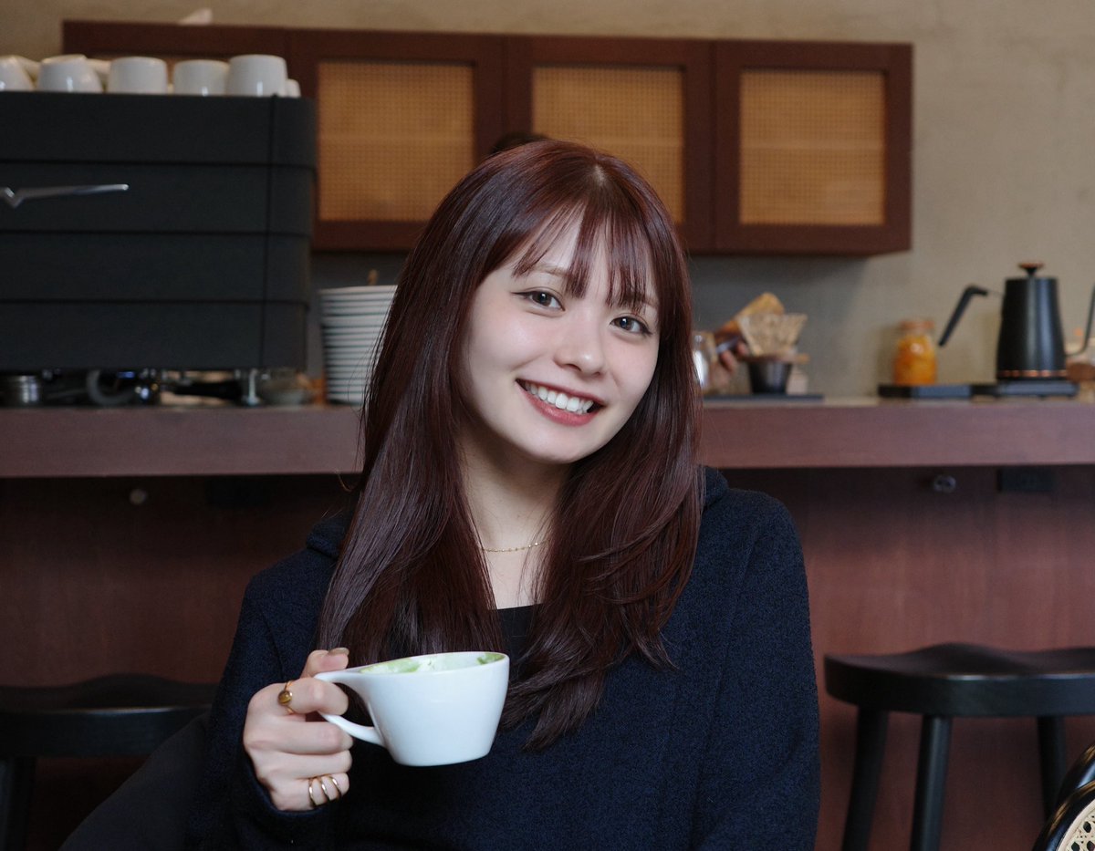 足立 佳奈 tweet media