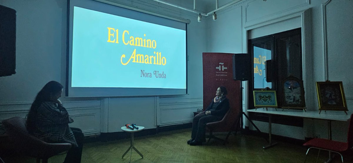 EmbaChileEgipto's tweet photo. A mediados de enero realizó una visita a El Cairo la artista chilena Nora Unda, quien presentó en el Instituto Cervantes el documental “El Camino Amarillo”, explicando su trayectoria, inspiración, y el desarrollo de su técnica en plasticina de cuadros y esculturas.
@diracchile https://t.co/IBz19BbgSP