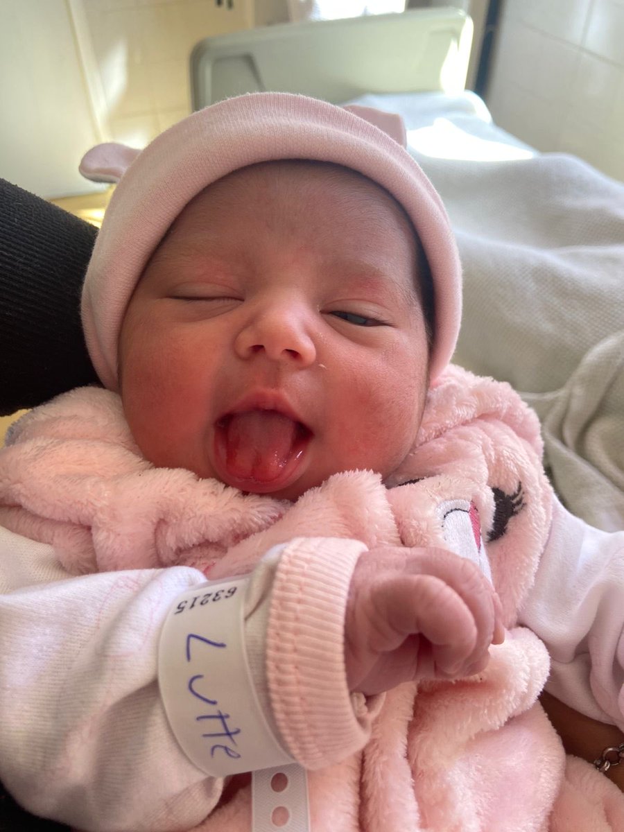 un 04/09/25 conocí al más grande y verdadero amor que puedo tener en la vida, te amo hija, te amo Isabella Paz🩷