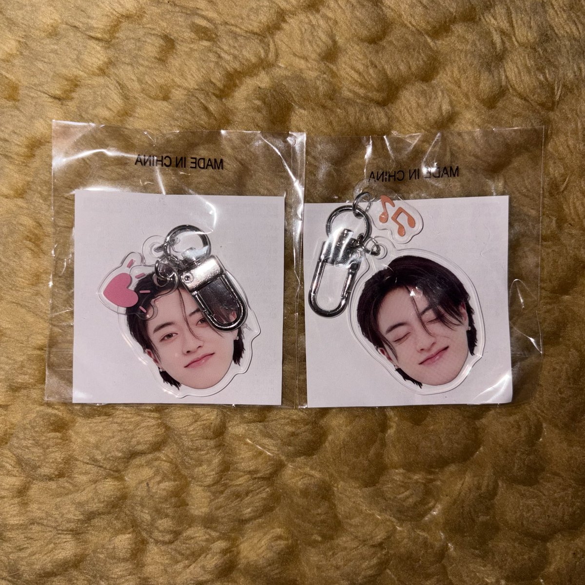 0g1jg's tweet photo. TREASURE 交換 POPUP キーホルダー アクキー ガチャガチャトレカ

譲)画像のもの

求) ジフンor買取
(2つまとめての買取でしたら、定価以下検討)

2/10手渡し希望です！！ https://t.co/O5hyXQC6HI