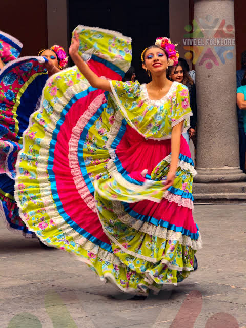 Bad Bunny no fue la voz de los latinos, sino de los n4rcos, malvivientes y criminales. 

Quédense tranquilos, estimados <a href="/NFL/">NFL</a>, no necesitamos que nadie hable por nosotros.

Nuestra dignidad habla por sí sola.