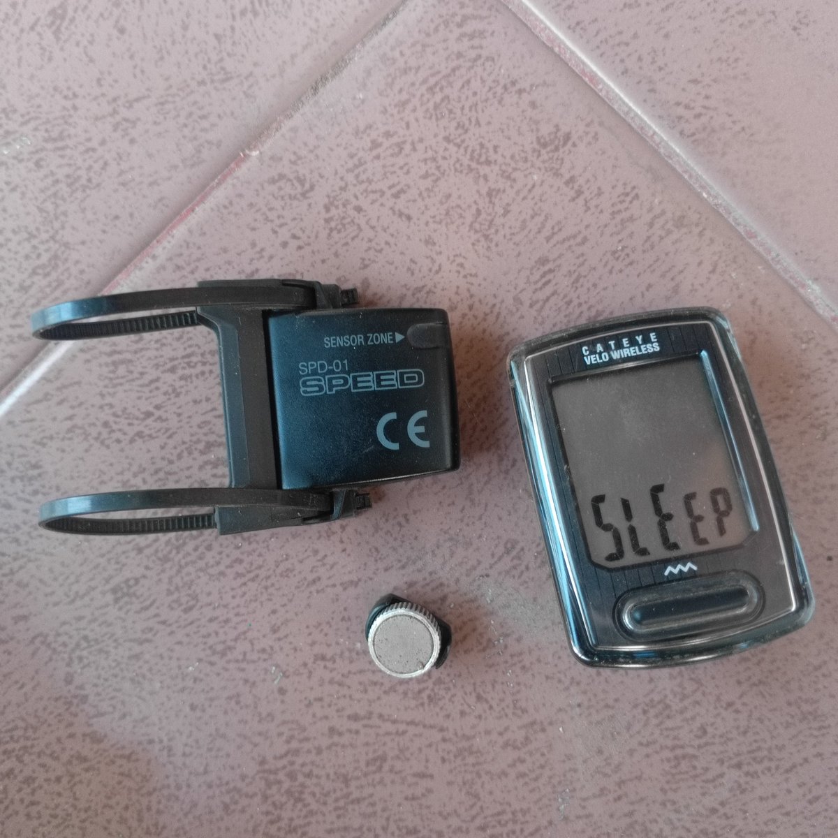 seatpost macet tweet media