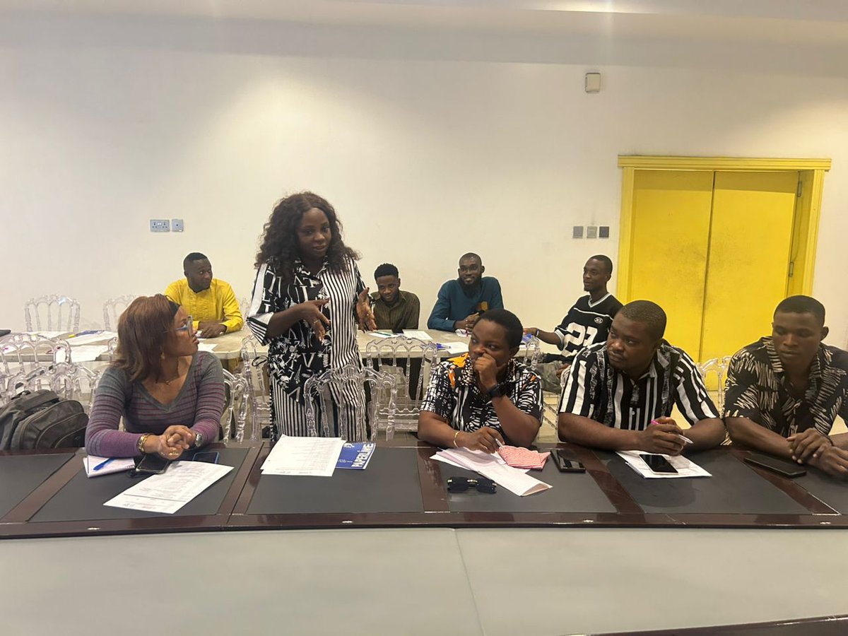 FringeVoices tweet media