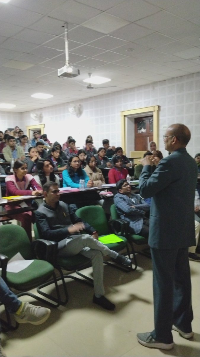 Satish_Microbes's tweet photo. We are highly grateful to @NMPB and @moayush for the support and guidance and thankful to my colleague Dr. Abhishek, distinguished speakers @PROFNKDUBEY1 Prof NK Dubey, Prof KN Dwivedi, Dr. JP Singh and Dr BN Maurya https://t.co/aX2rvegDm2
