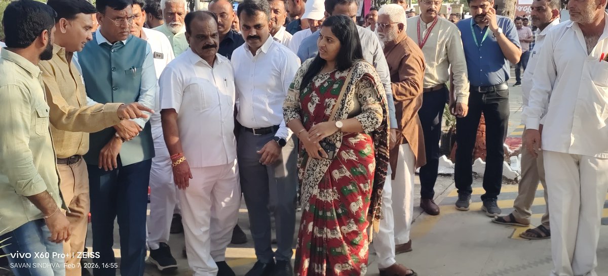 TDO_MANGROL_JND's tweet photo. તા.૦૭/૦૨/૨૦૨૬ ના રોજ શીલ ગામે સેવસેતુ કાર્યક્રમની ઉજવણી કરવામાં આવેલ જેમાં માન.કેન્દ્રીય  મંત્રીશ્રી  @mansukhmandviya  દ્વારા અંદાજિત ૯૮ લાખ રૂપિયાના   વિકાસના કામોનું ખાતમુહૂર્ત/લોકાર્પણ કરવામાં આવ્યું. 
@collectorjunag 
@DdoJunagadh 
@esdmkeshod 
@mammangrol12 https://t.co/PwNZpSGZPO