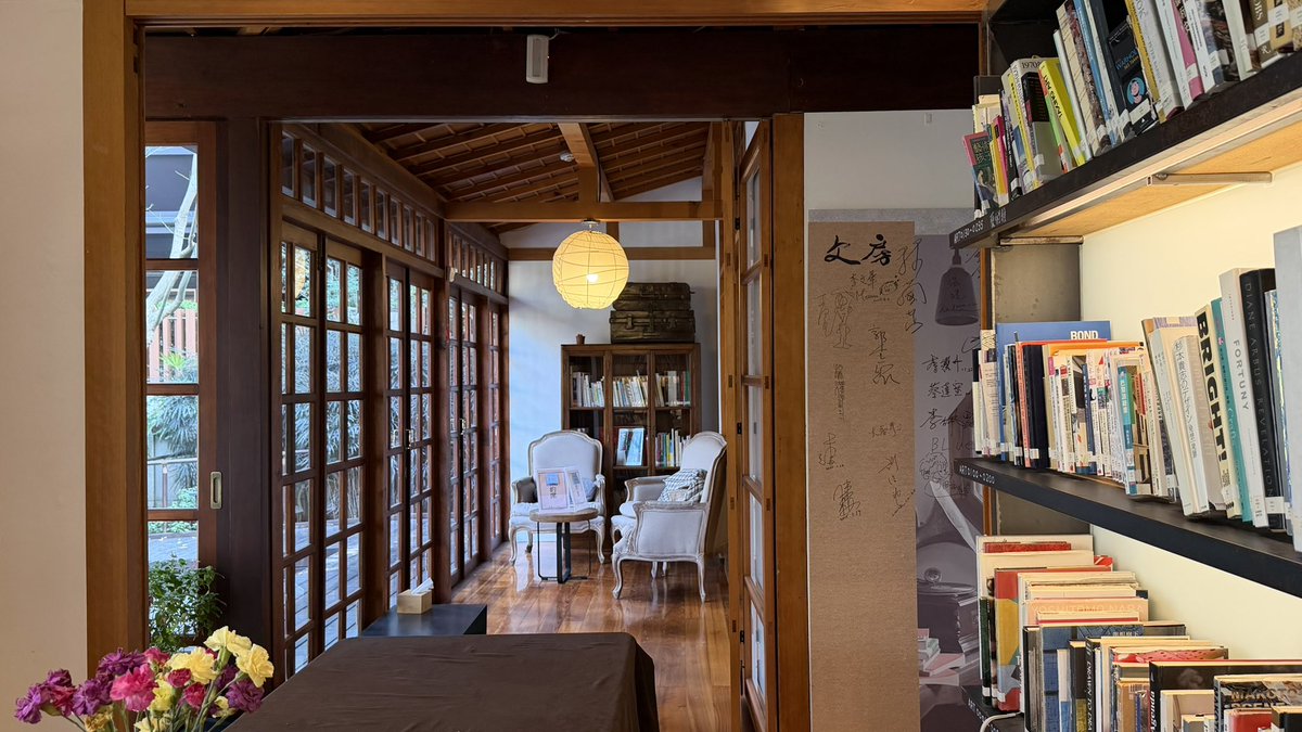 saintgumi's tweet image. i spent the whole morning here