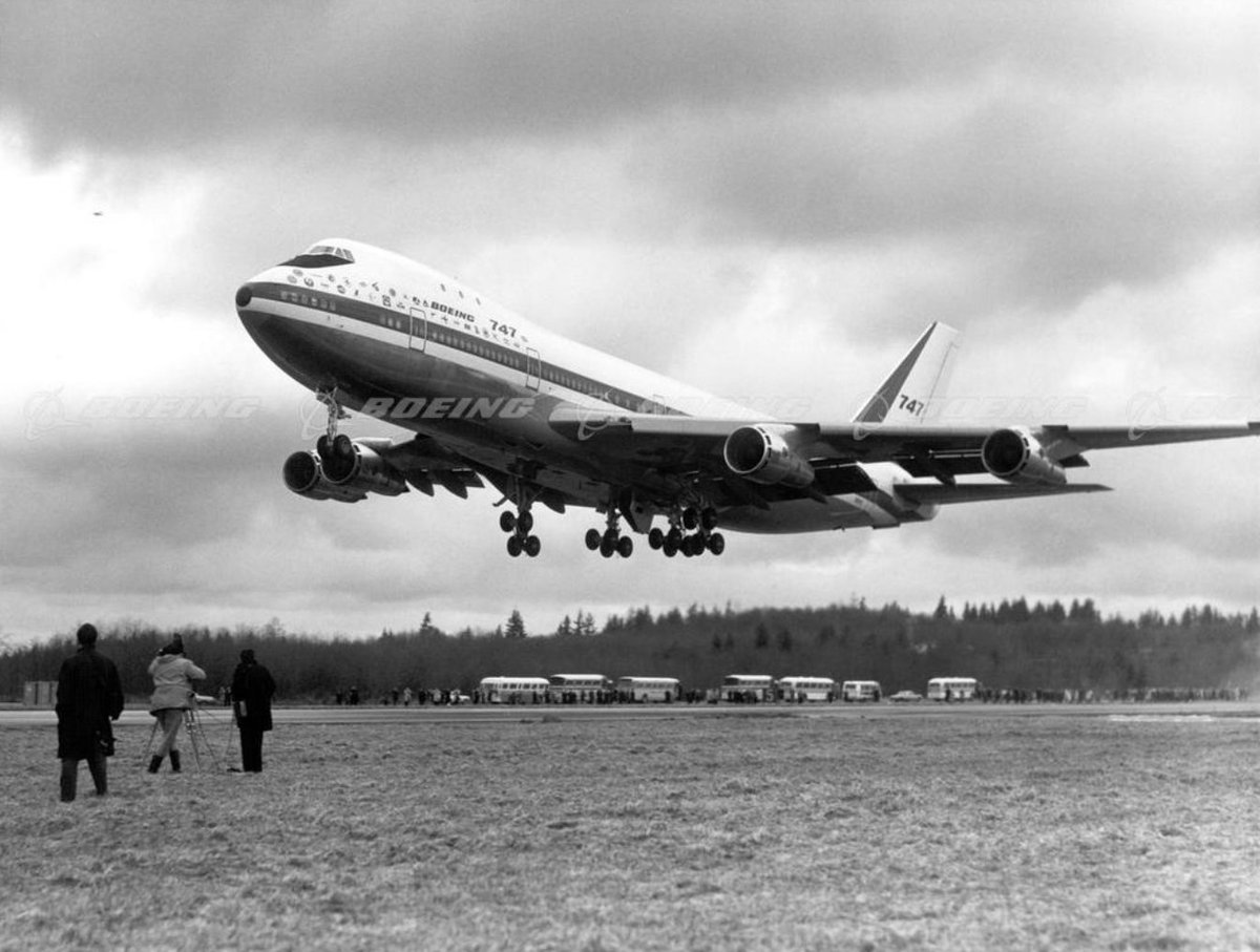 AeronewsGlobal's tweet image. On this day / First flight for @Boeing's 747: 9th February 1969. 

The jumbo jet was certified in December 1969 and entered service with Pan Am on January 22nd, 1970. 

Photos: @BoeingAirplanes Images.

#aviationhistory #onthisday #iconic #jumbo #jumbojet #b747 #otd