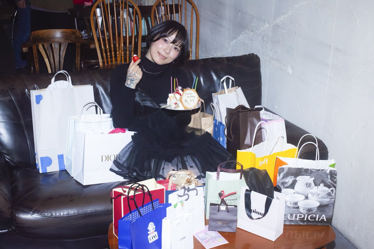 誕生日はホールケーキ独り占め一択❤︎
