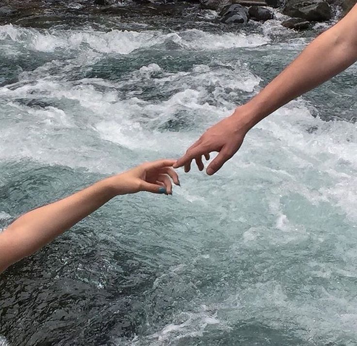 𝑠ℎ𝑒 𝑤𝑎𝑠 𝑎 𝑓𝑎𝑖𝑟𝑦 tweet media