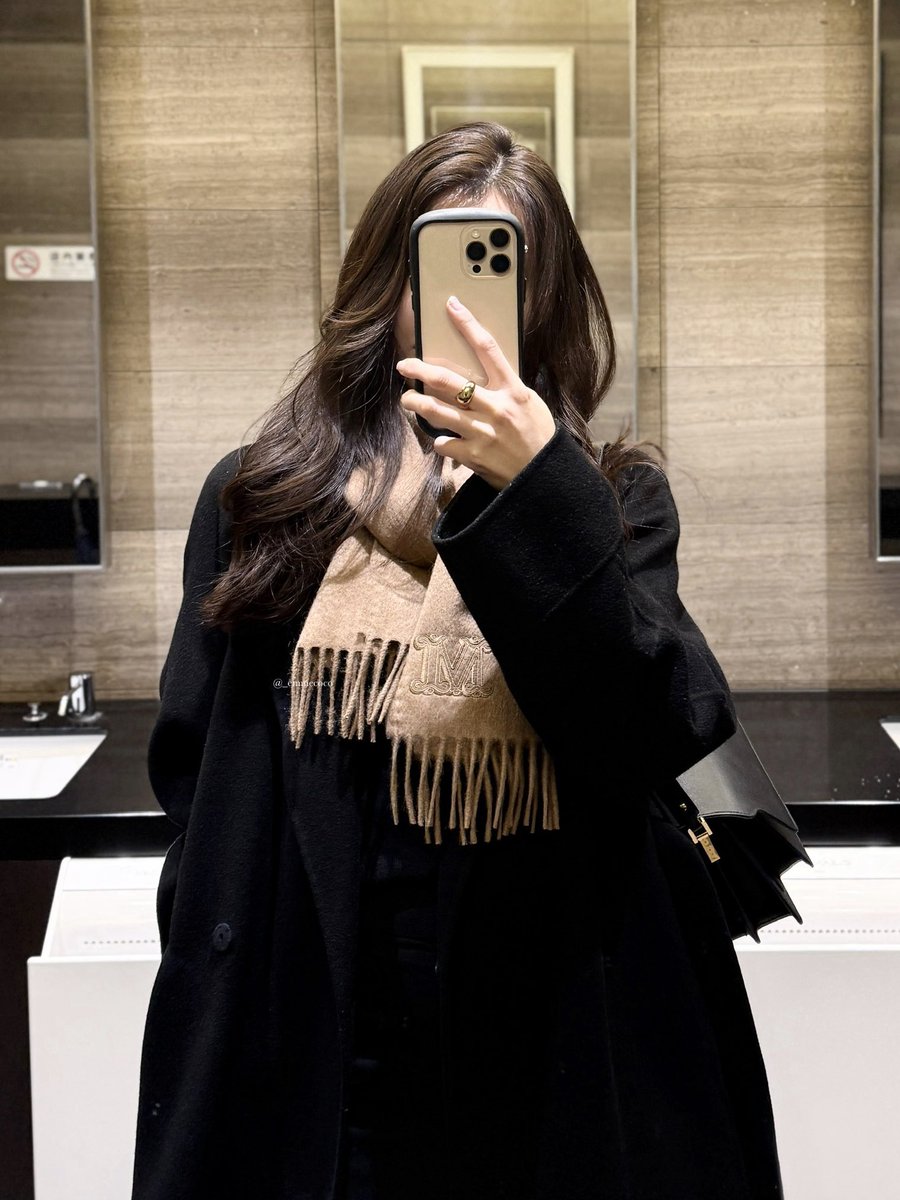 _emmecoco's tweet photo. #ootd オールブラック×キャメルで差し色コーデ🧸🖤 https://t.co/Xay0kdkAjb