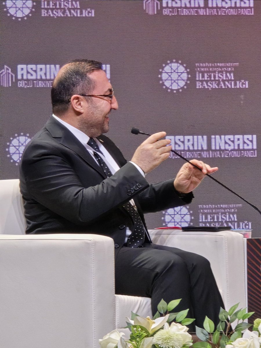 bulendkoc's tweet photo. Cumhurbaşkanlığı İletişim Başkanlı��ı tarafından “Asrın İnşası: Güçlü Türkiye’nin İhya Vizyonu Paneli” düzenlendi. Panelin ilk oturumun modetörlüğünü Prof.Dr. Abdulmenaf TURAN yaptı. @menafturan  @munirkaraloglu https://t.co/pBiQinvewP