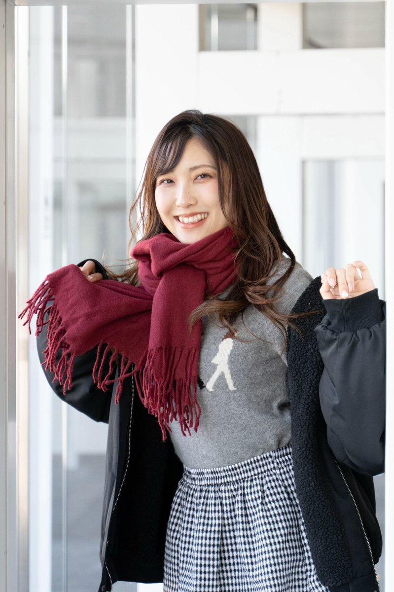 歌い笑う顔が鮮明だ