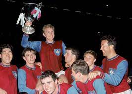 Billy Bonds Stand tweet media