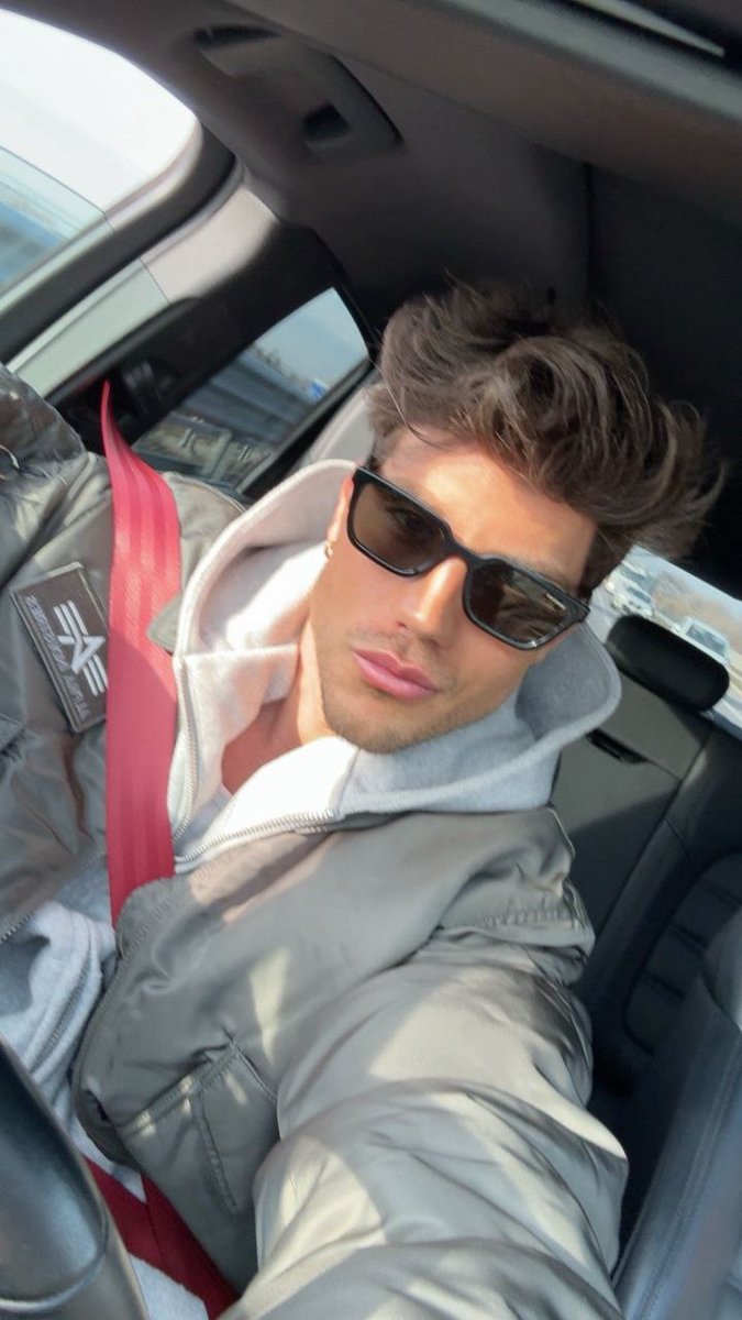 buongiorno cuoricino splendido,felice e fiera di seguire te,tvb ❤️✨🫶🏽
#ddm