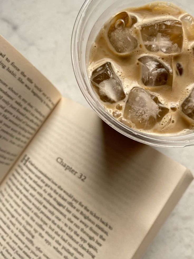 𝑠ℎ𝑒 𝑤𝑎𝑠 𝑎 𝑓𝑎𝑖𝑟𝑦 tweet media