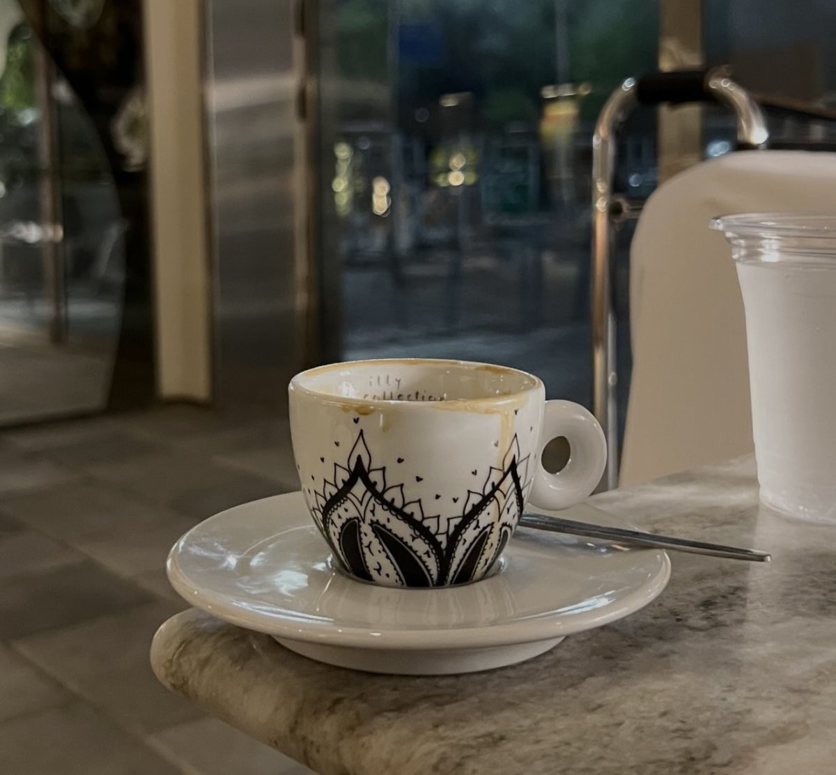 ألذّ من طعم الغلا و أمرّ من طعم الصدود .