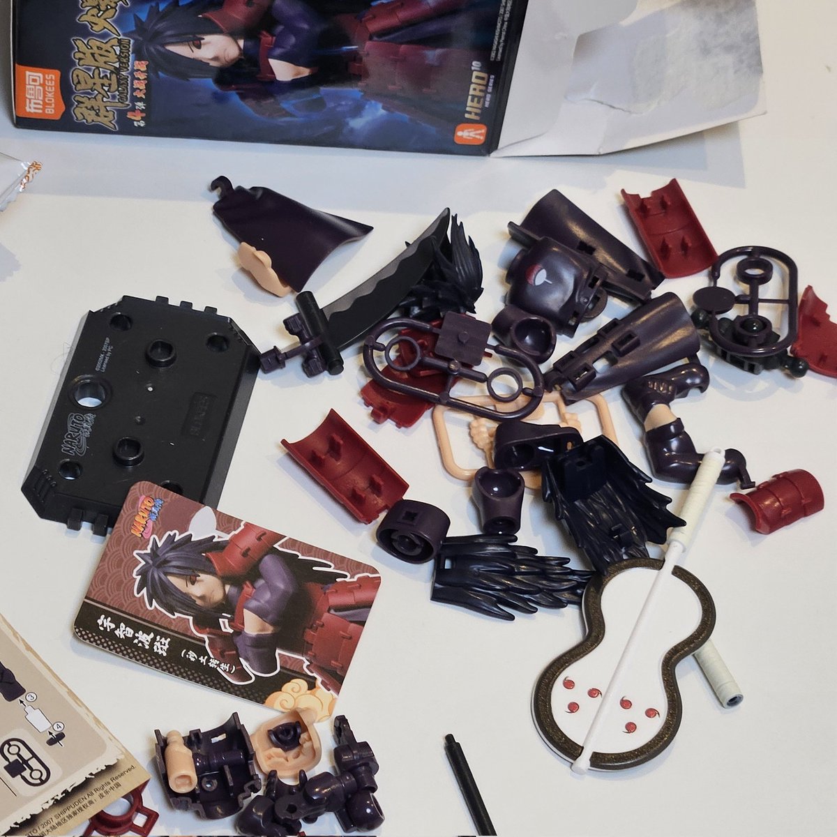 파츠 미친새끼님만큼 많음
하시라마랑 토비라마도 나올거같아서 기대중이요
퀄리티 좋아서 개만족...ㅜ 조립하다가 손톱 뿌라먹었지만