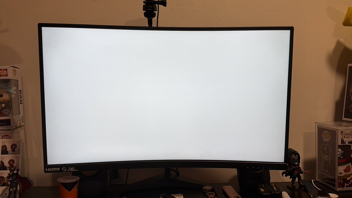 KanovaGGL's tweet photo. @Play2XKO  FIX YOUR BUGGY GAME THIS 3rd time while i am in ranked causing me my match as lost no wonder people stopped playing this 🗑️  it’s not hard fix the servers y’all had 9+ years get it to together please an thank you https://t.co/38avKLRRN5