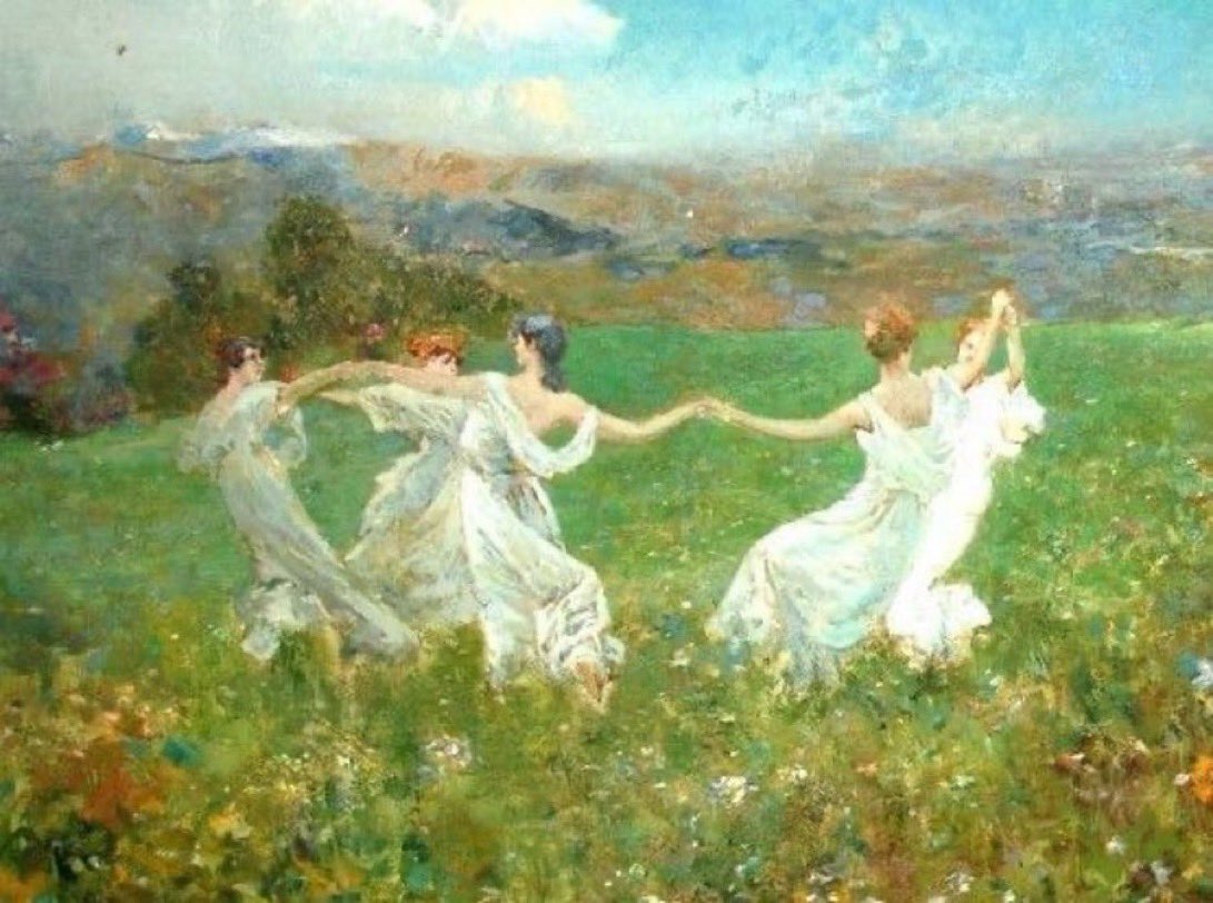 perfumeandmilk's tweet image. Florence and                         also Florence 
The Machine                    and The Machine
fans at her concert       fans at her concert