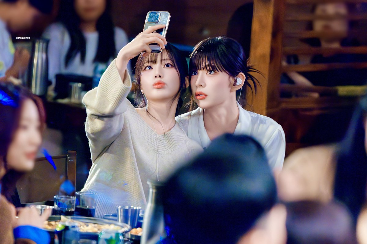 hahhahah28's tweet image. #플로버트친소 #플로버_트친소
스디웨때 입덕한 여플로버입니다!
예전부터 조용히 눈팅만하다가 올해부터는 프로미스나인 이야기를 플로버분들과 같이하고싶어서 올려요!
최애는 채영지원입니다 친해져요🍀
rt=디엠+팔로우   ❤️=팔로우