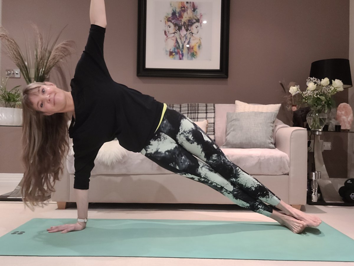SamSidley's tweet photo. Pilates with Sam Sidley - https://t.co/tWwX1Xe5FQ https://t.co/eETkELzXlZ