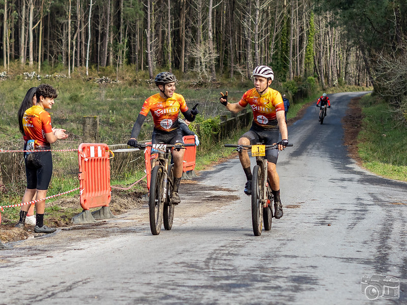 F_Gal_Ciclismo's tweet photo. #CopaGaliciaRST26 | A beleza de Camariñas marca diferenzas na Copa Galicia

🚵‍♀️🚵‍♂️ Noa Rodríguez e o tándem do Toxo formado por Maneiro e Carou dominaron cunha volta de vantaxe. Pola mesma marxe gañaron Sánchez-Riveira e Lapido-Rodríguez nas parellas

🔗 https://t.co/96qY2npZEF https://t.co/kyr2HCawBO