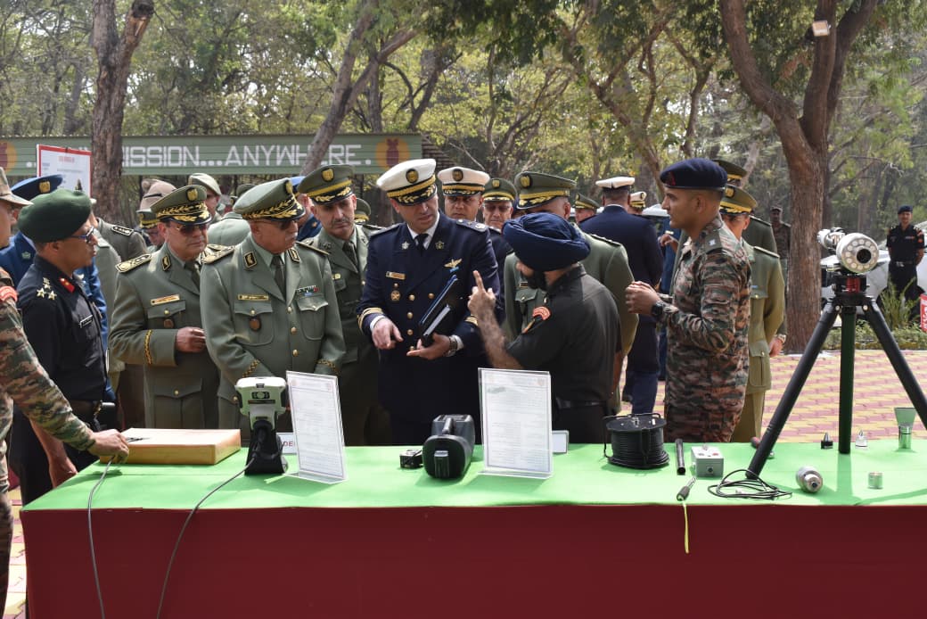 prodefencejammu's tweet photo. #DefenceCoperation
A 26-member delegation from the Algerian Armed Forces (War High College) undertook a professional military exchange visit to Mumbai, Pune and Hyderabad. The programme included visits to key defence institutions and interactions with defence industries, providing insights into India’s joint training ethos, leadership development and indigenous capabilities. The visit enhanced professional engagement and further strengthened the enduring defence partnership between India and Algeria.
#IndiaAlgeriaFriendship 🇮🇳🤝🇩🇿
@MEAIndia
@DefenceMinIndia
@SpokespersonMoD
@adgpi
@indiainalgeria
@mdnGovDz
@ANI
