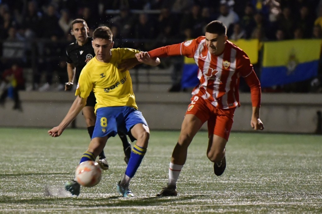 Cuartos de final de la Copa del Rey Juvenil en los últimos años en la UD Las Palmas:

✅️ 3-0 Granada (2025)
❌️ 0-1 Almería (2023)