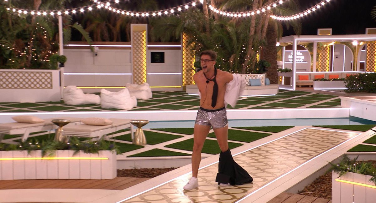 Closer Magazine UK tweet media