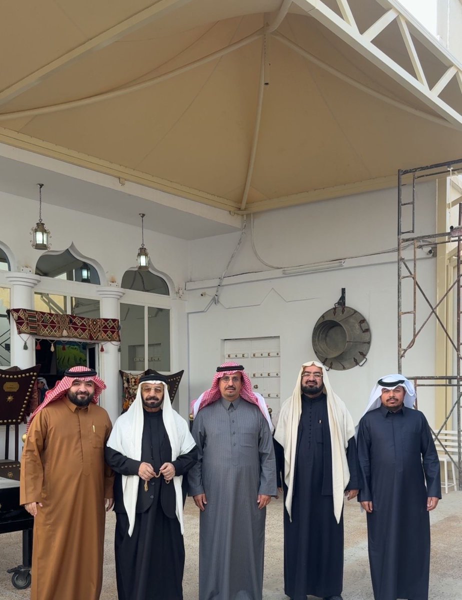 sd_xv's tweet photo. سعدنا مساء أمس بزيارة صاحب السمو الأمير متعب بن فهد الفرحان #آل_سعود،
للإطمئنان على صحة الشيخ الوالد 
#العابط 
#الجوف https://t.co/RP77yOF6Q4