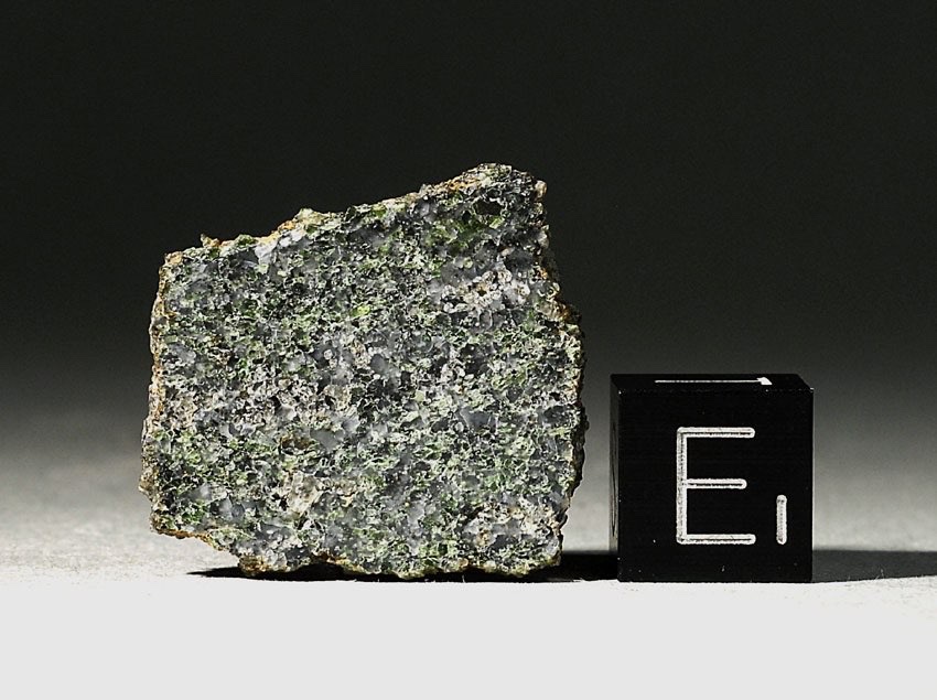 天文宇宙100年振り返り】 13年前の2013年、前年に発見された石質隕石