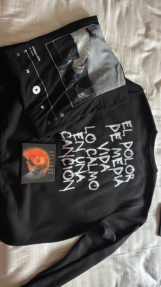 mariacervanttes's tweet photo. sueño más que cumplido ❤️‍🩹, gracias por haberlo hecho tan especial.
(espero que el regalo te gustara) https://t.co/LfrWh7JKGB