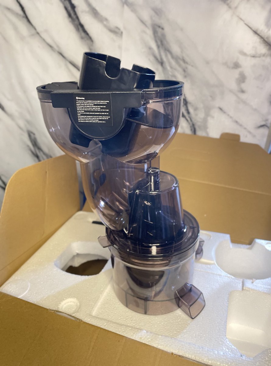 Sunshye1's tweet photo. I have Sokany slow juicers available.       Low Noise,high quality 
🏷️900ghc

Don’t go and buy it for 1100ghc🤭
Send a Dm to make a purchase or call 0506390989 https://t.co/OeWrbFaGaT