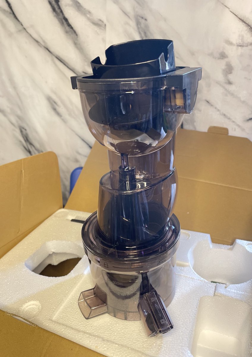 Sunshye1's tweet photo. I have Sokany slow juicers available.       Low Noise,high quality 
🏷️900ghc

Don’t go and buy it for 1100ghc🤭
Send a Dm to make a purchase or call 0506390989 https://t.co/OeWrbFaGaT