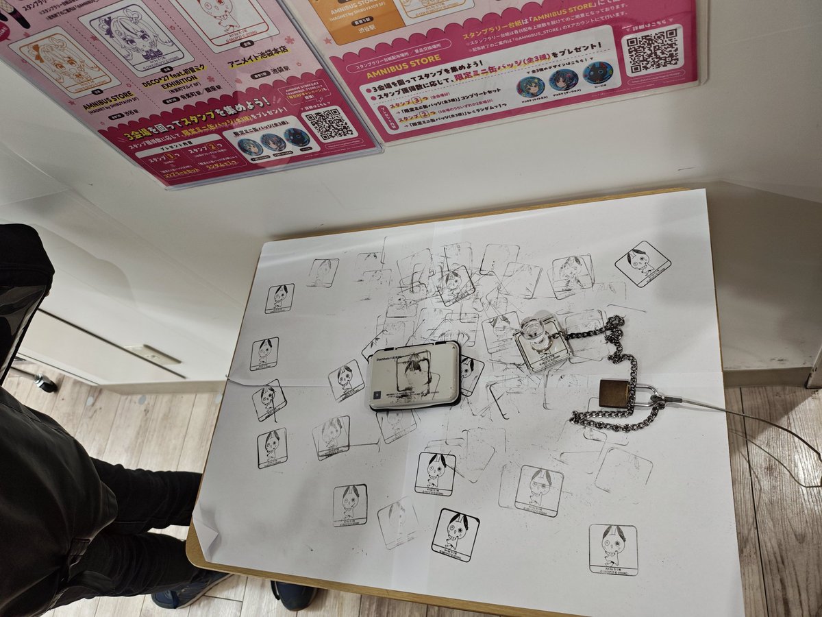CQCQ_BY's tweet photo. 何 や っ て ん の ？？？
#デコミク https://t.co/lrQ8IuTtgI